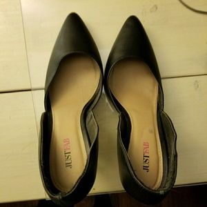 Black Pointed Stilletos